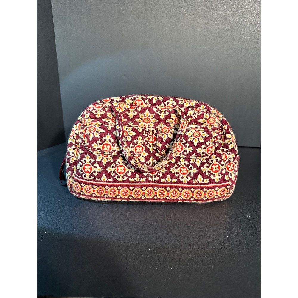 Vera Bradley Medallion Quilted Cosmetic Bag Burgundy Gold Floral Travel Pouch‎